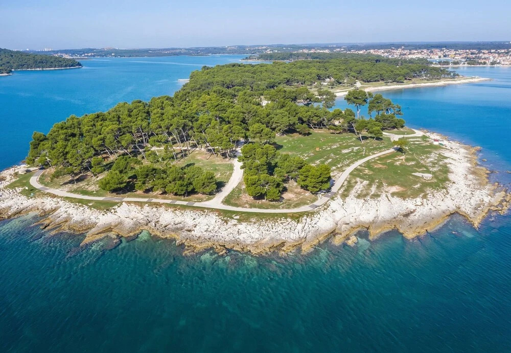 Deluxe Apartment Sandra 1200m From Beach