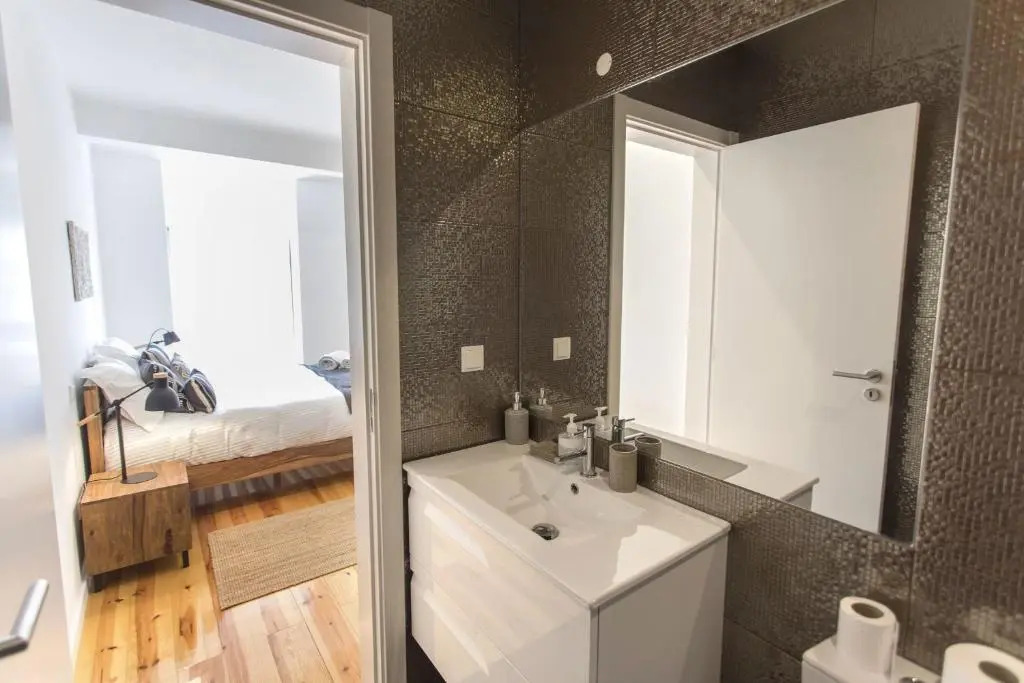LovelyStay - Cais Apartment River View
