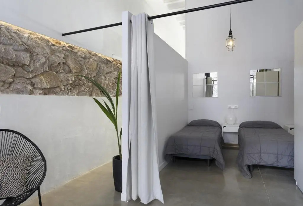 Aparteasy - Eixample Loft - 3 Open Bedrooms