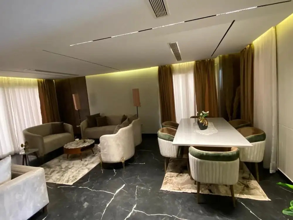 Villa in palm hills-the crown