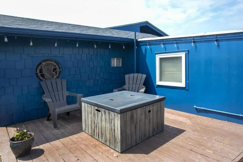 Moolack Shores Inn