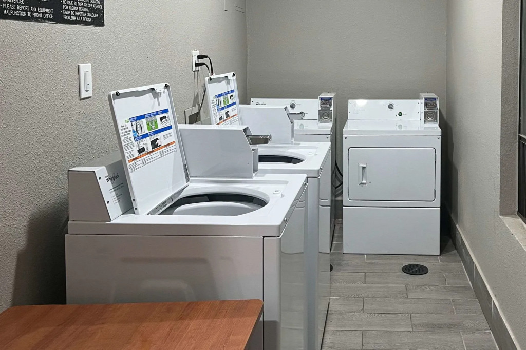 Econo Lodge Inn & Suites Laredo - Nuevo Laredo