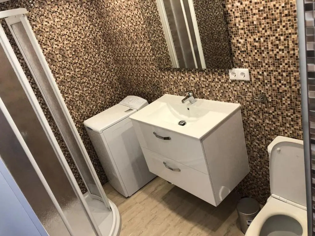 Apartamento 4-2, Edificio Eden Roc I
