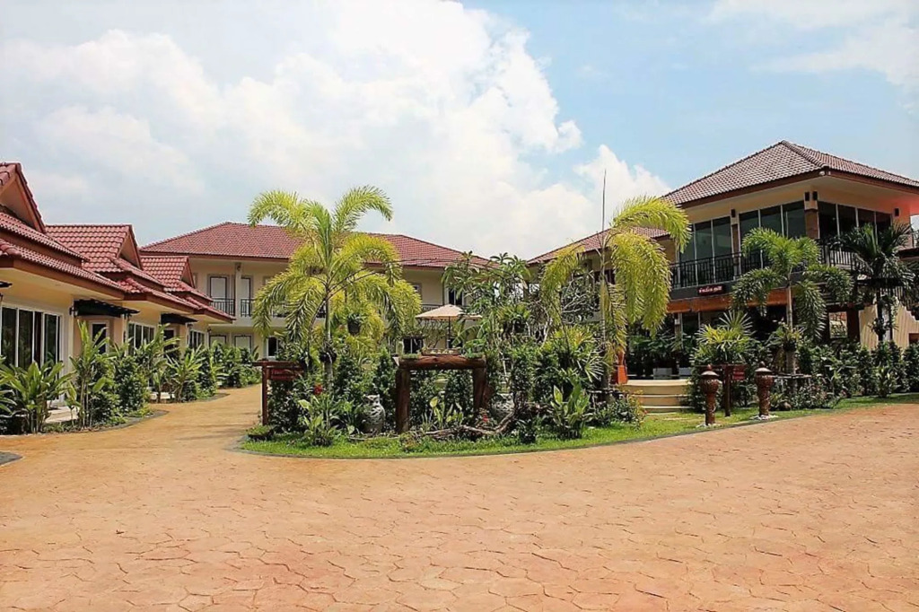 Baan Sooksiri Bangsaray
