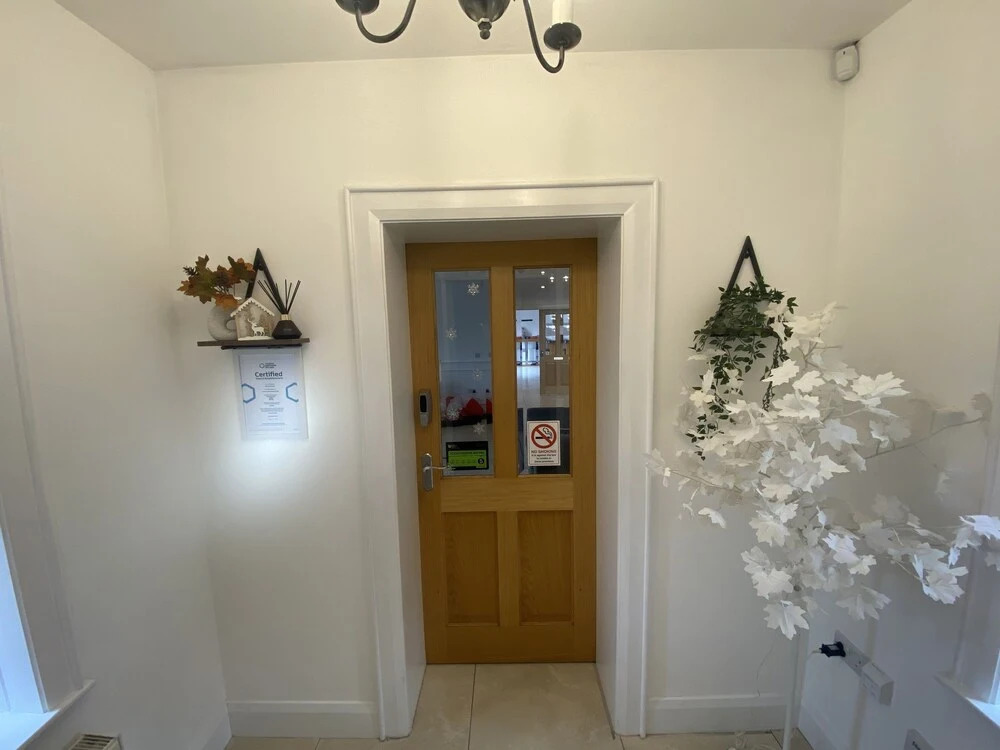 Rostrevor Valley 6-br, Sleeps 20 w/ Hot Tub & View