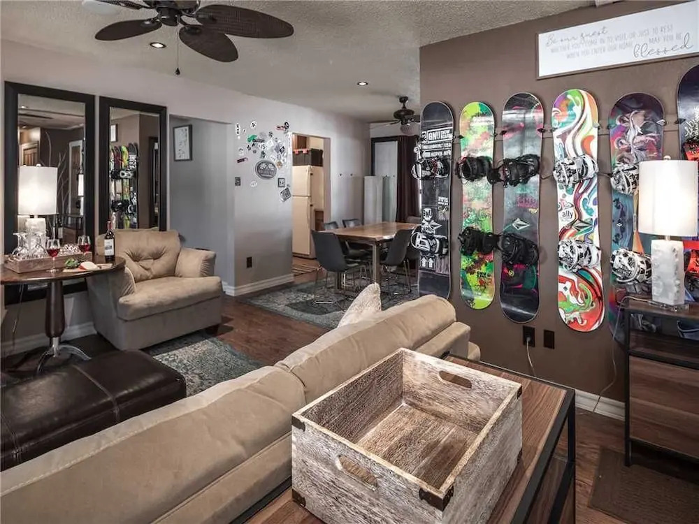 Wolves Den, 3 Bedrooms, Deck, Grill, Hot Tub, WiFi, Sleeps 6