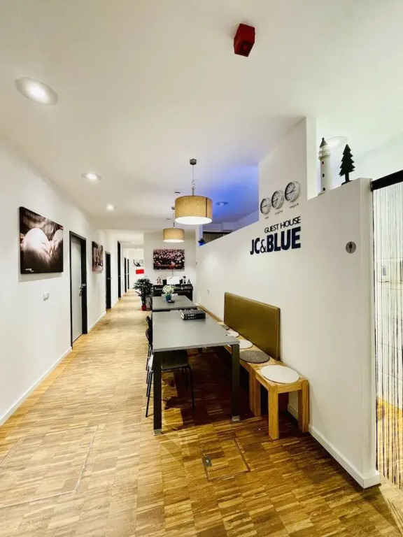 JC&BLUE Guesthouse - Hostel