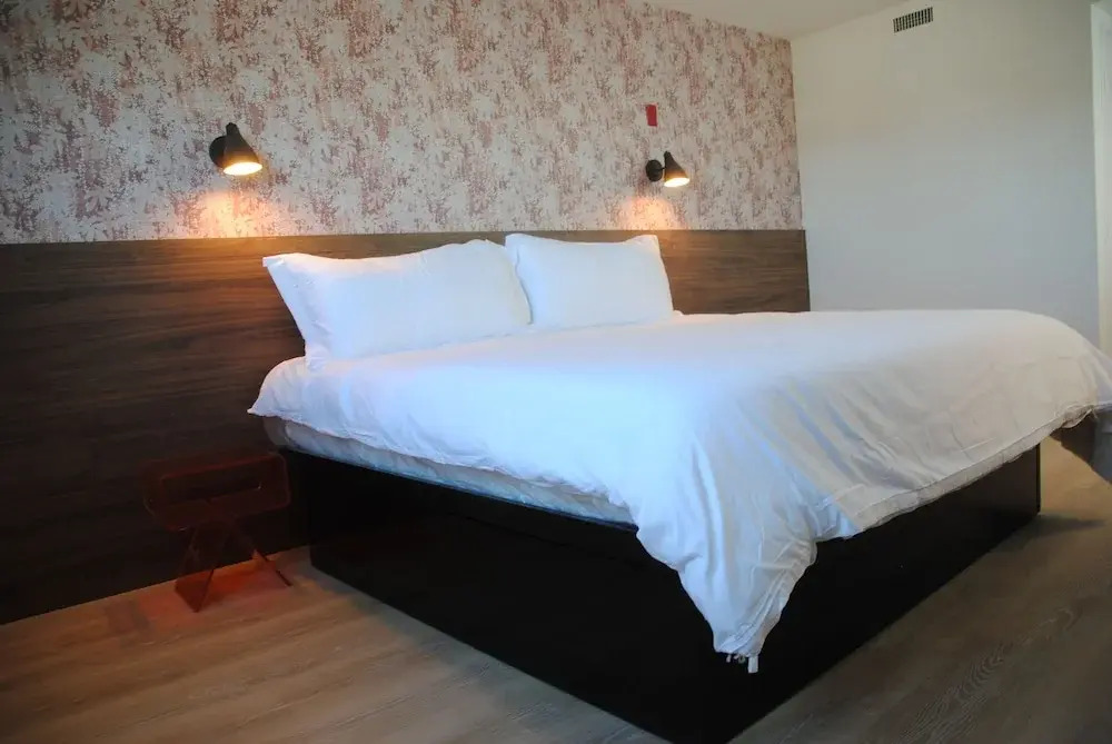 Uptown Inn by Vantaggio - Limited Service Apart-Hotel