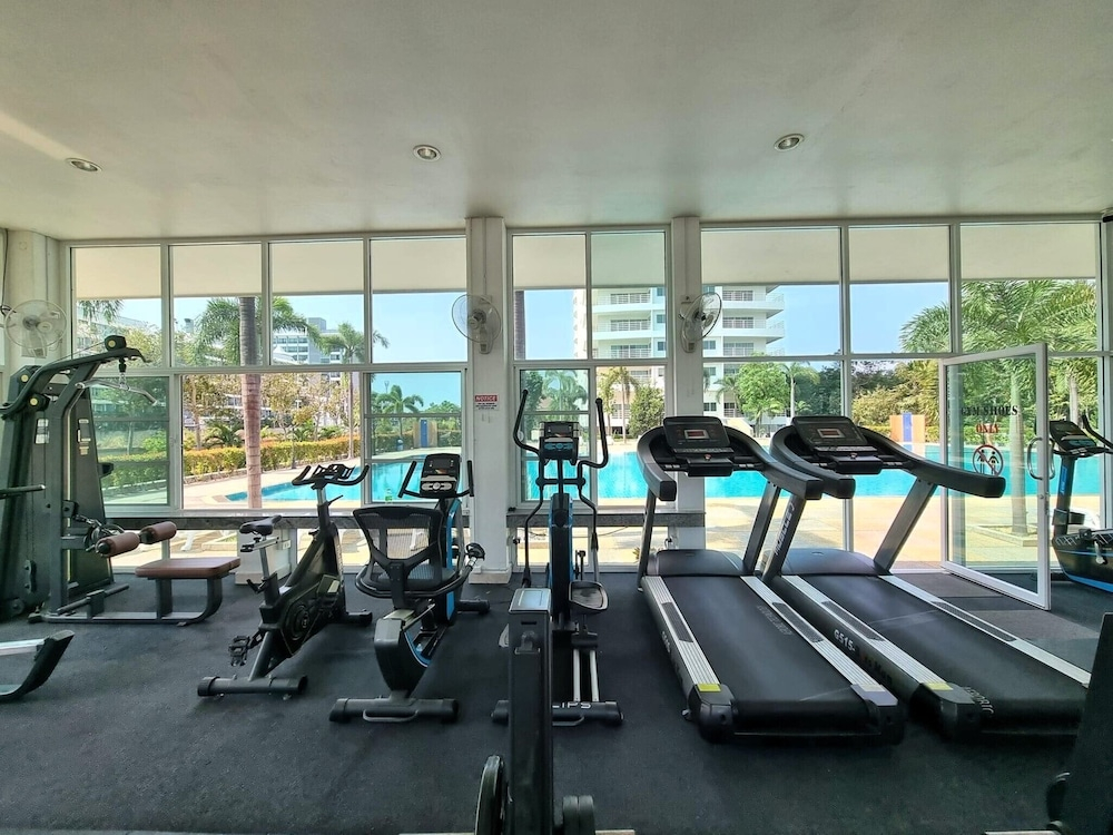 Sea View Studio - Jomtien Beachfront - View Talay 8