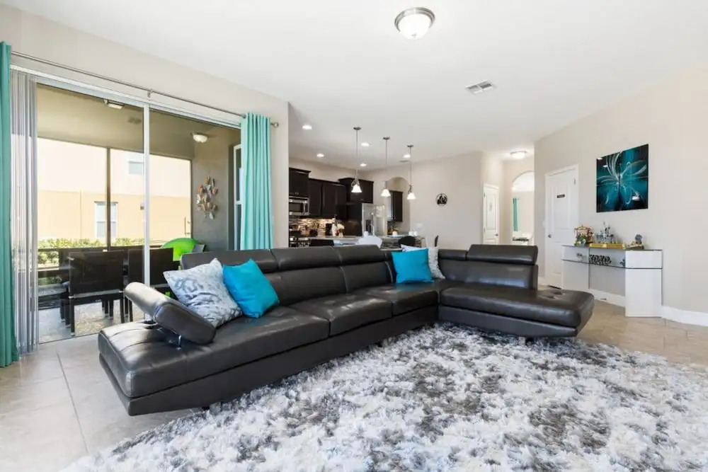 Solterra - 4103 Oaktree Drive