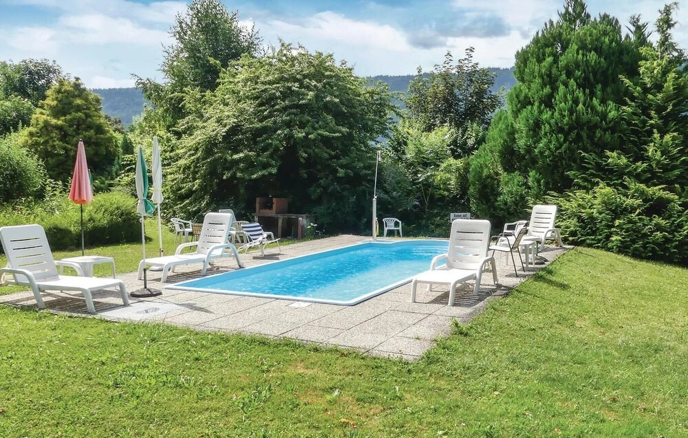 Stunning Apartment in Sattendorf With 1 Bedrooms, Wifi and Outdoor Swimming Pool