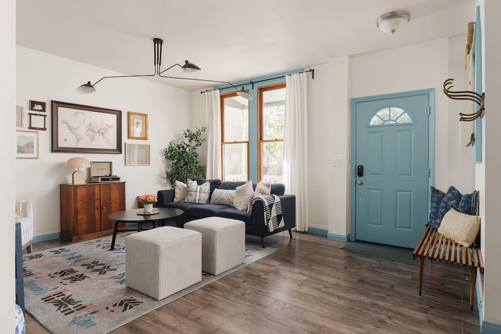 Victorian Retreat in Barrio Logan 1mi to Downtown