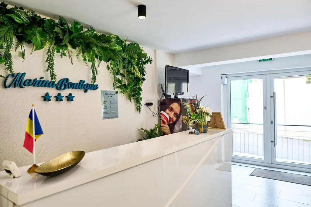 MARINA BOUTIQUE Costinesti