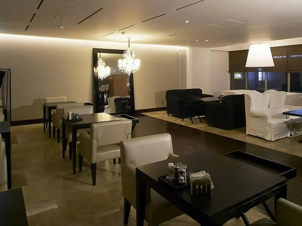 Baume Couture Boutique