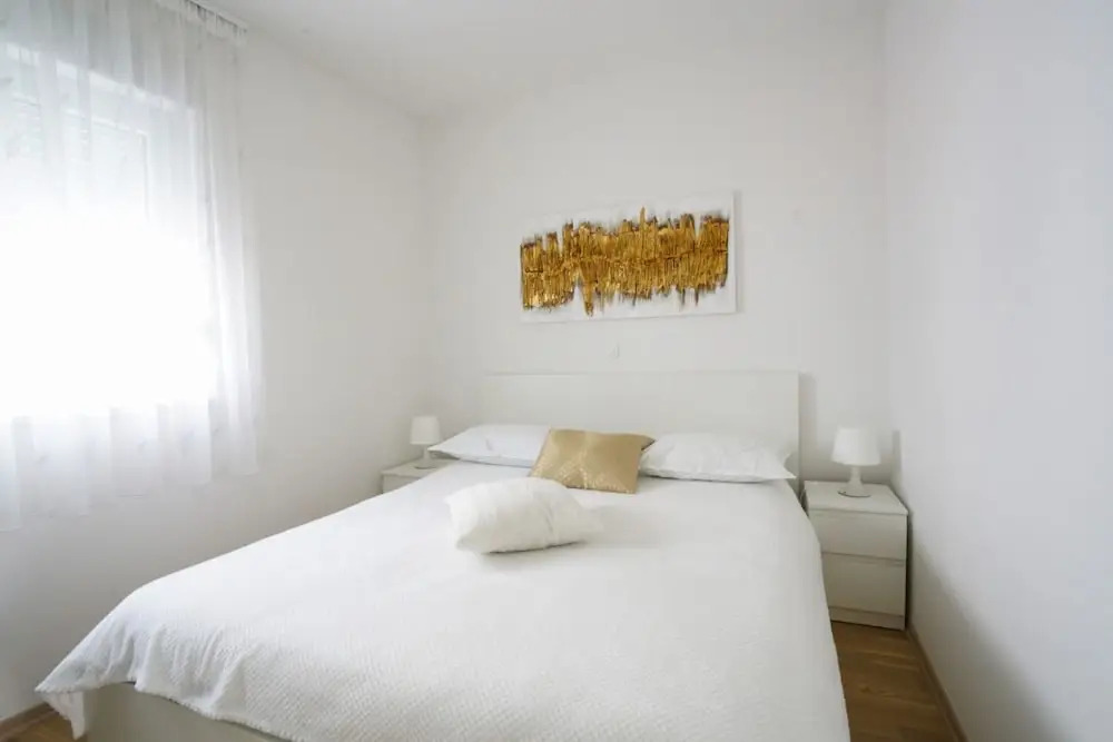 Perla - Modern and Cozy - A1
