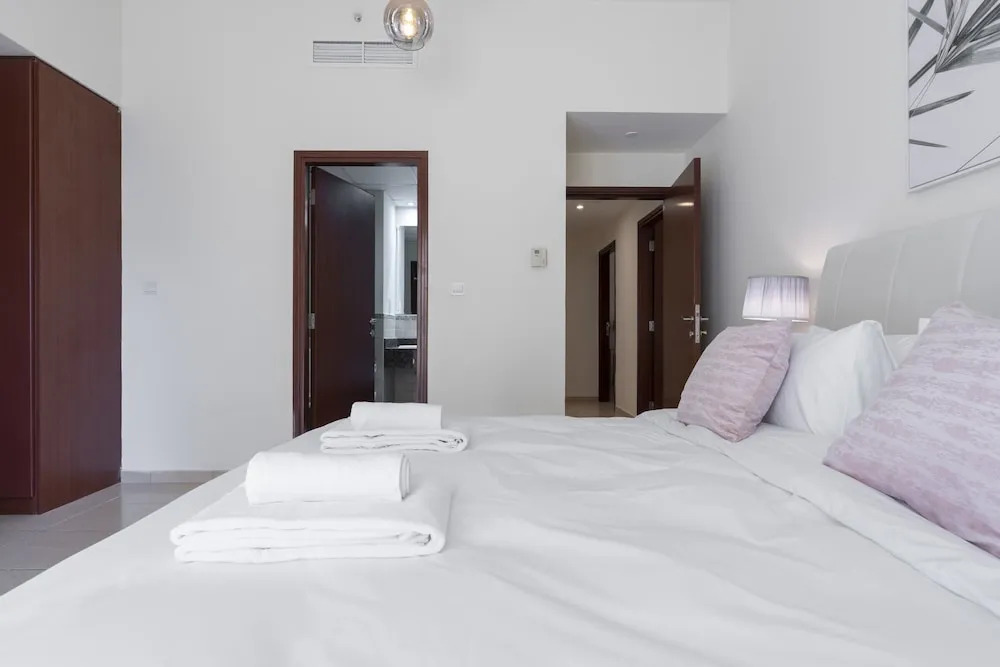 Exquisite 3BR Apt for 6 Guests in Dubai Marina!