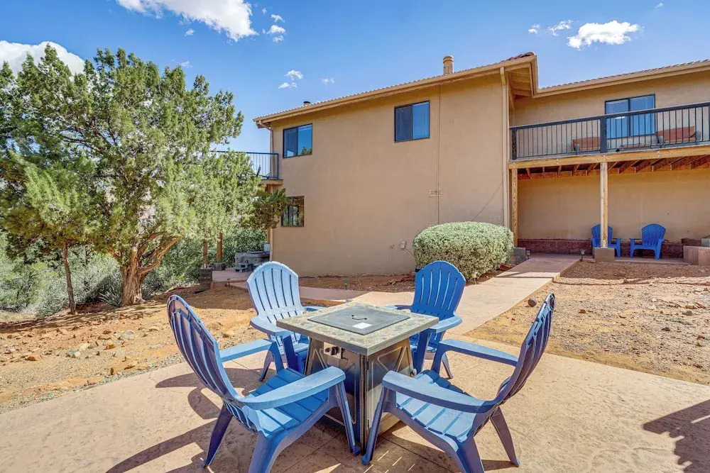 2 Mi to Uptown Sedona: Home w/ Hot Tub & Fire Pit!