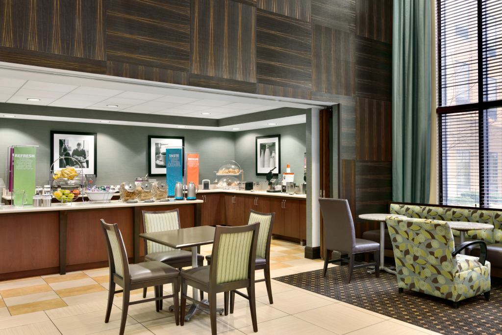 Hampton Inn & Suites Mahwah