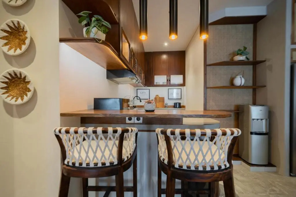 Apartment Seabreeze 2 - Amazing Sunset Penthouse-2bdr with pool-Beachfront