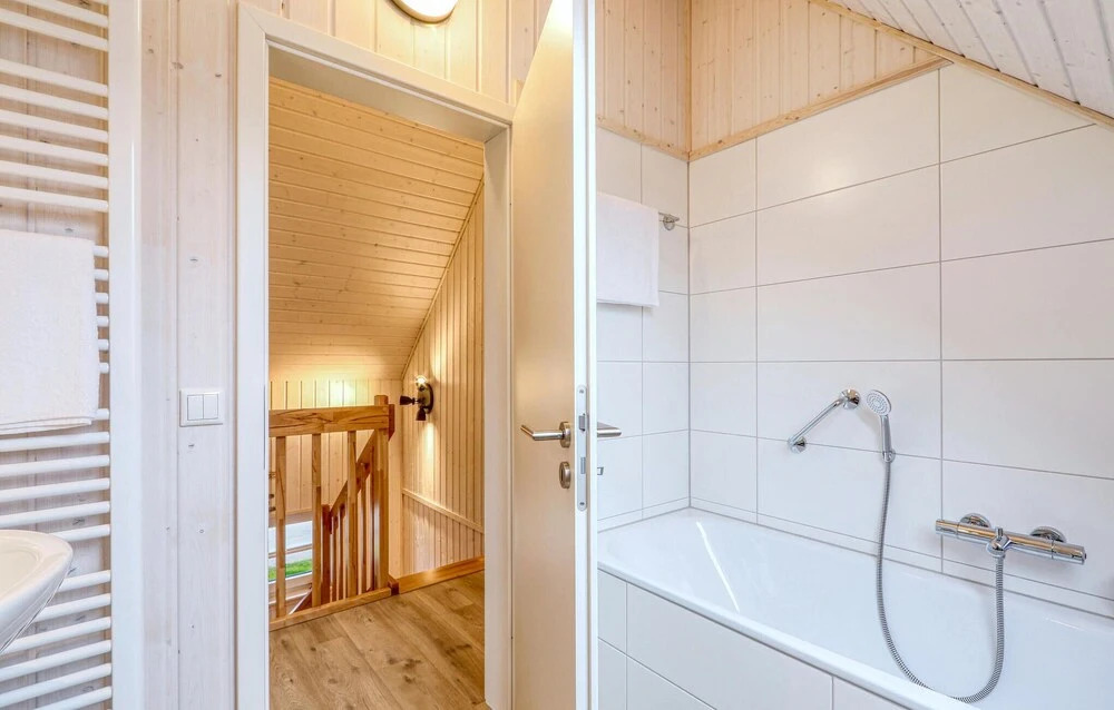 Gorgeous Home In Ostseeresort Olpenitz With Sauna