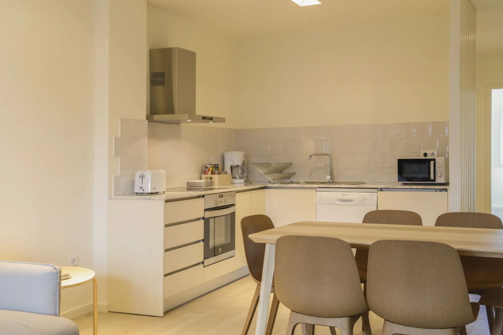 Spot Family Apartments