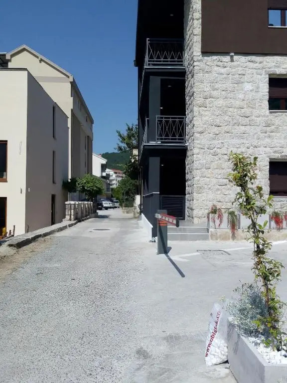 Apartman Lora