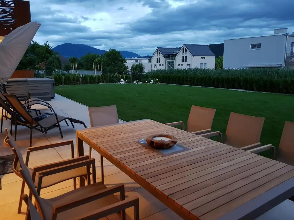 Zegg-Lounge
