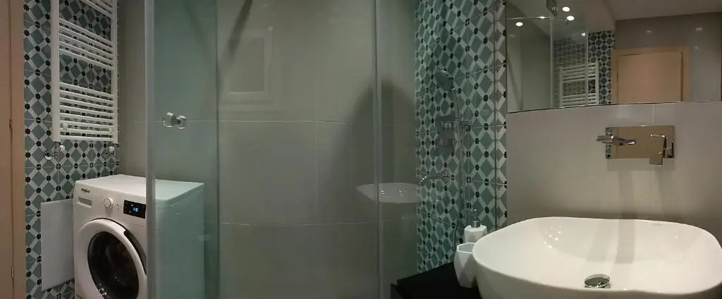 Comely luxury Apt Must