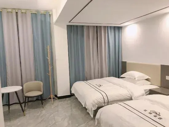 Zhaotong Yunmo Hotel