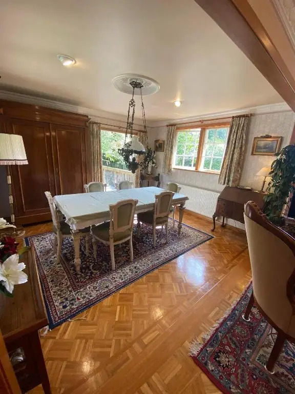 Twin Totara Cottage