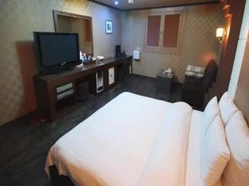 Lexy Hotel