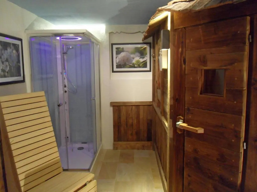 Hotel FleurAlp