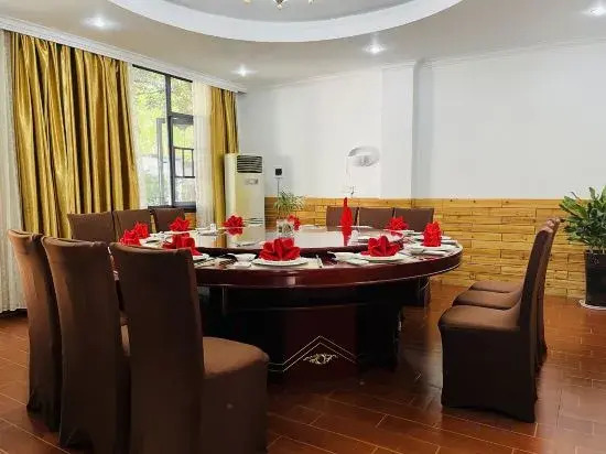 Wulingyuan Hotel
