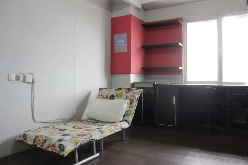 Loft Studio Room at Pinewood Apartment Jatinangor Near Jatos