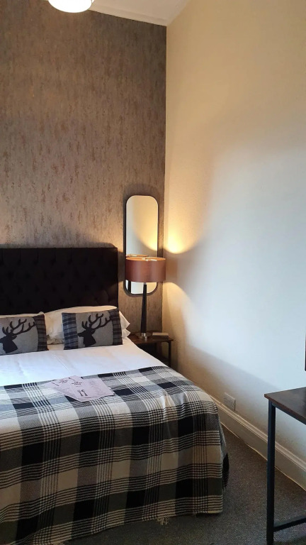 The Lauriston Hotel