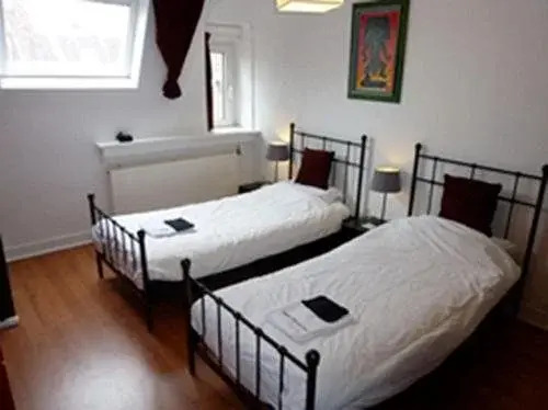 Bed & Coffee Inn dn Acht