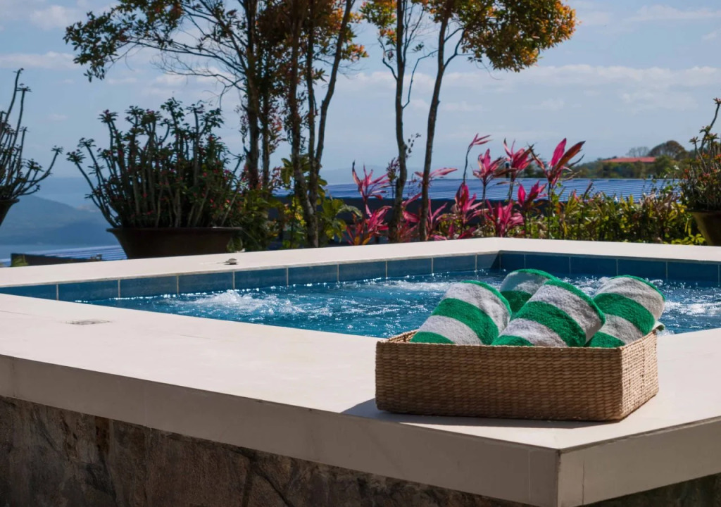 Discovery Country Suites