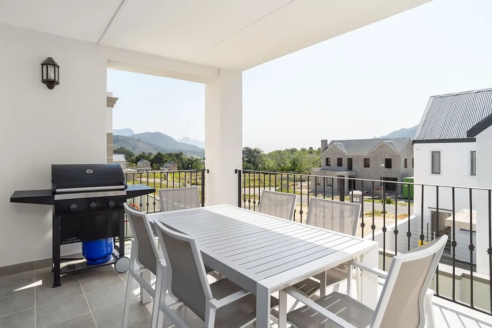 Le Bourgette Luxury Apartments Franschhoek