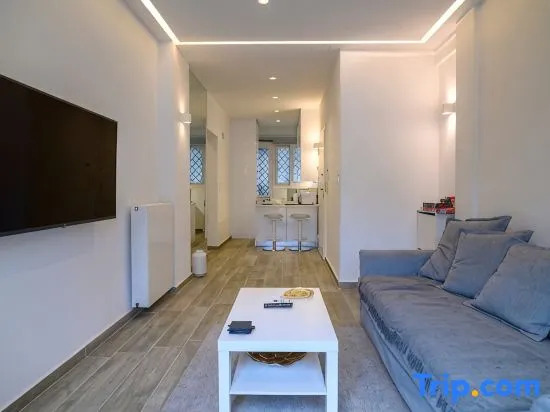 Icarus Minimal 2bedroom Bliss