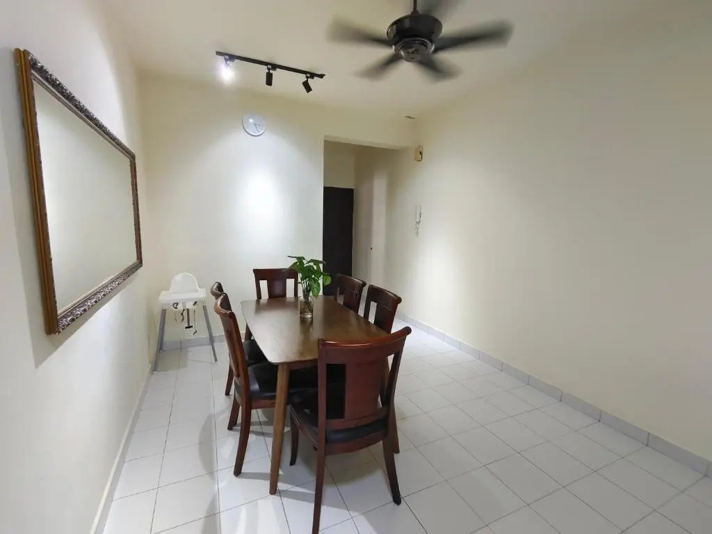 Adra Homestay, Danga Bay Apartment , JB town 3 rooms