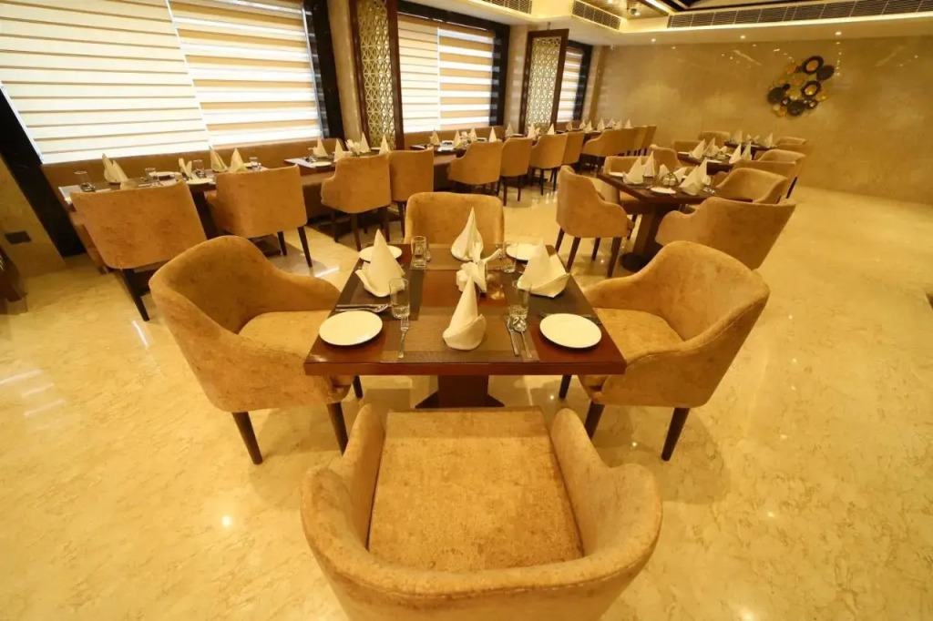 Hotel DVIJ INN