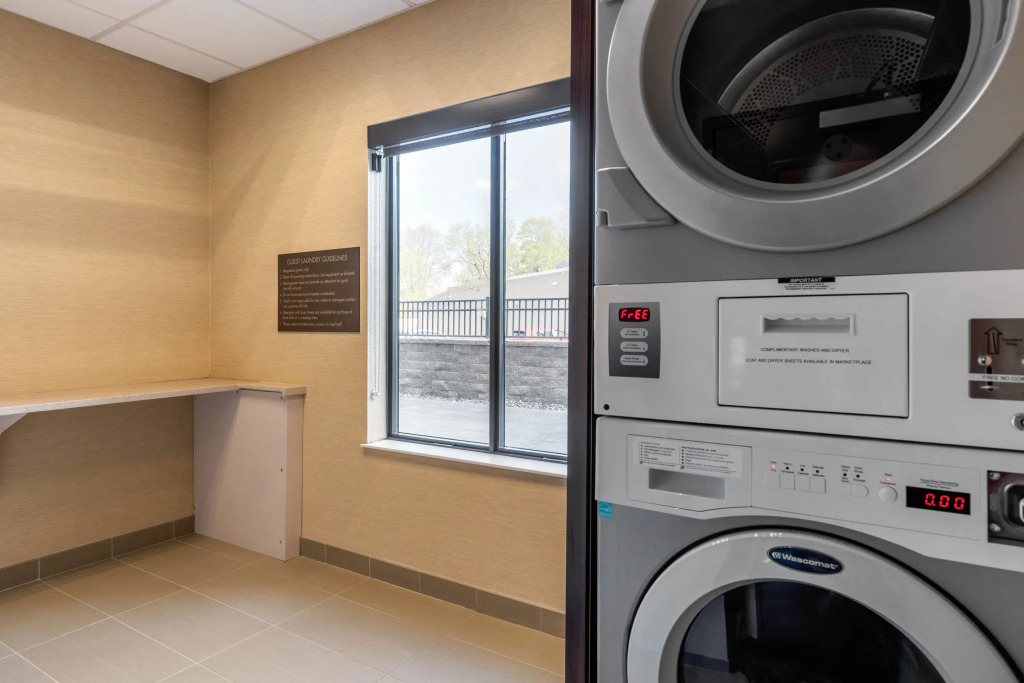 Comfort Inn & Suites Schenectady - Scotia