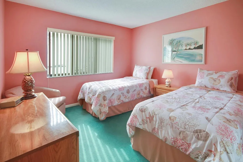 Land's End 301 Building 6 Beachfront / End Unit / Large Balcony!