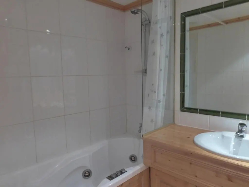Appartement Méribel, 2 pièces, 4 personnes - FR-1-411-379
