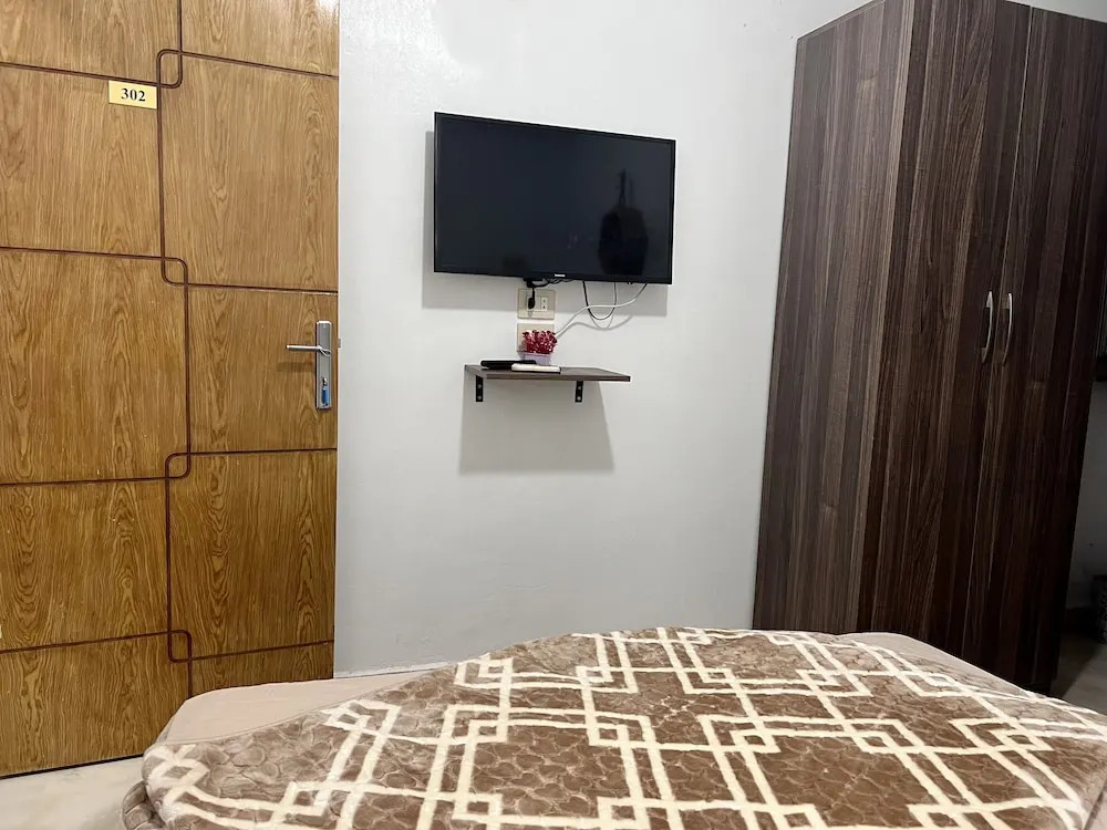 Giza pyramids view homestay