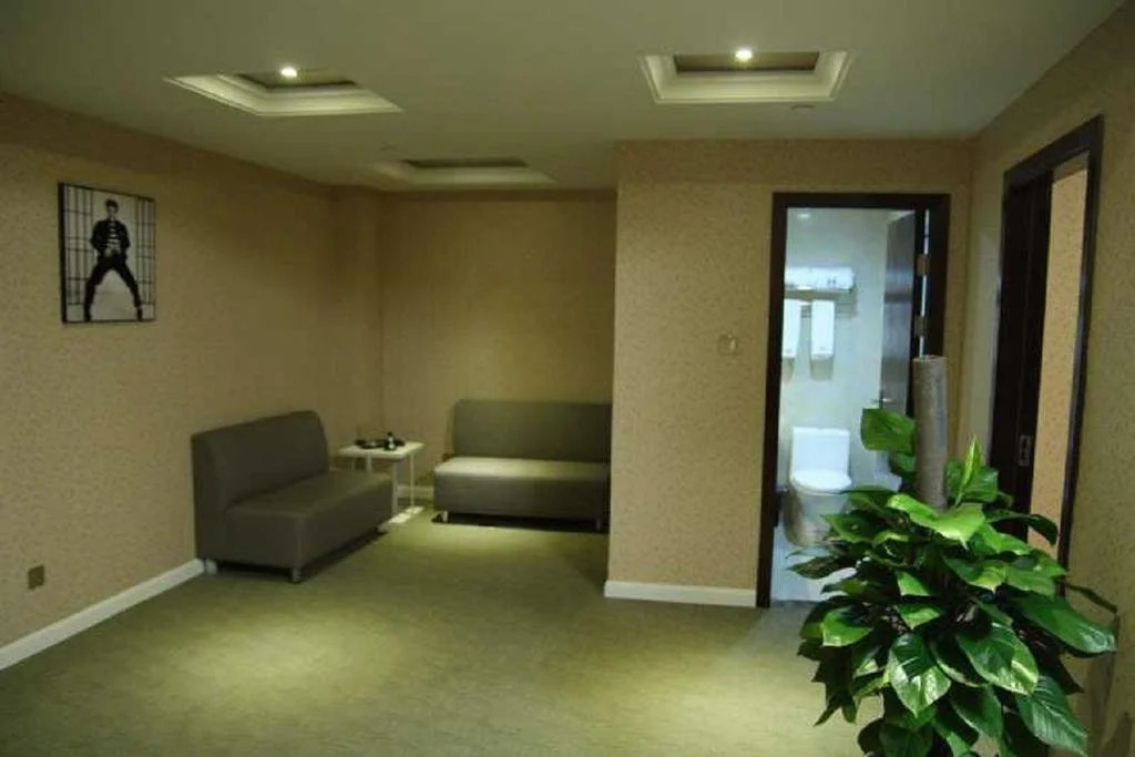 Jiashan Hollywood Hotel