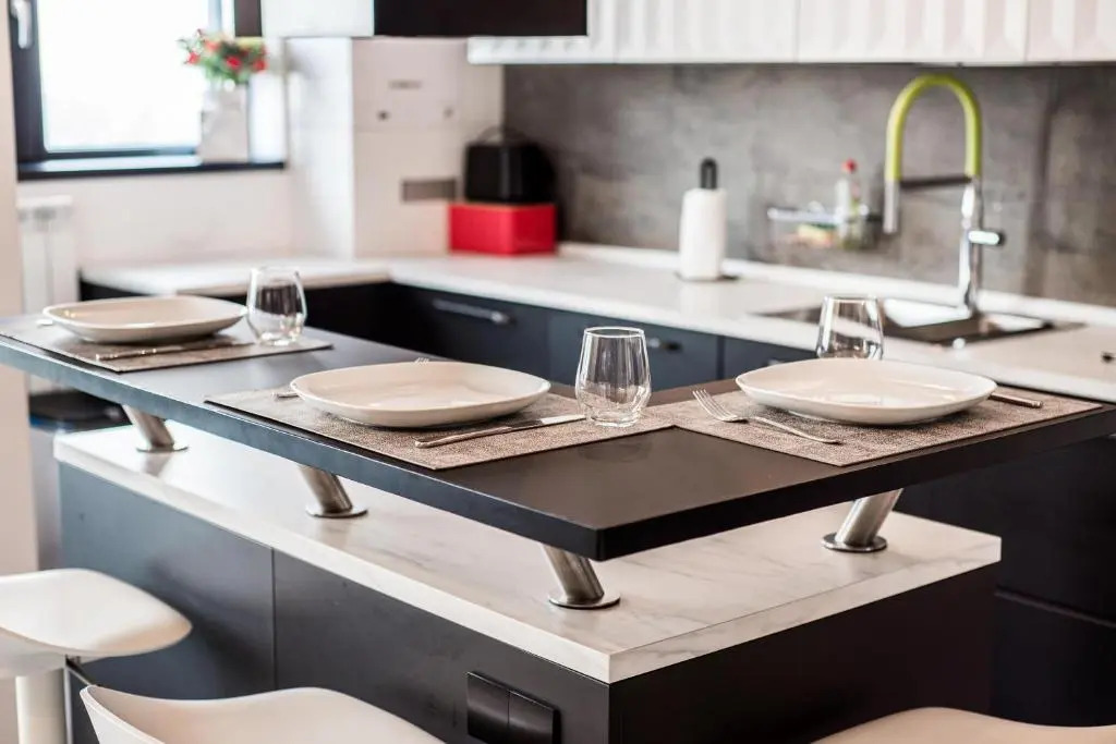 2-Room Penthouse Plaza Residence P1