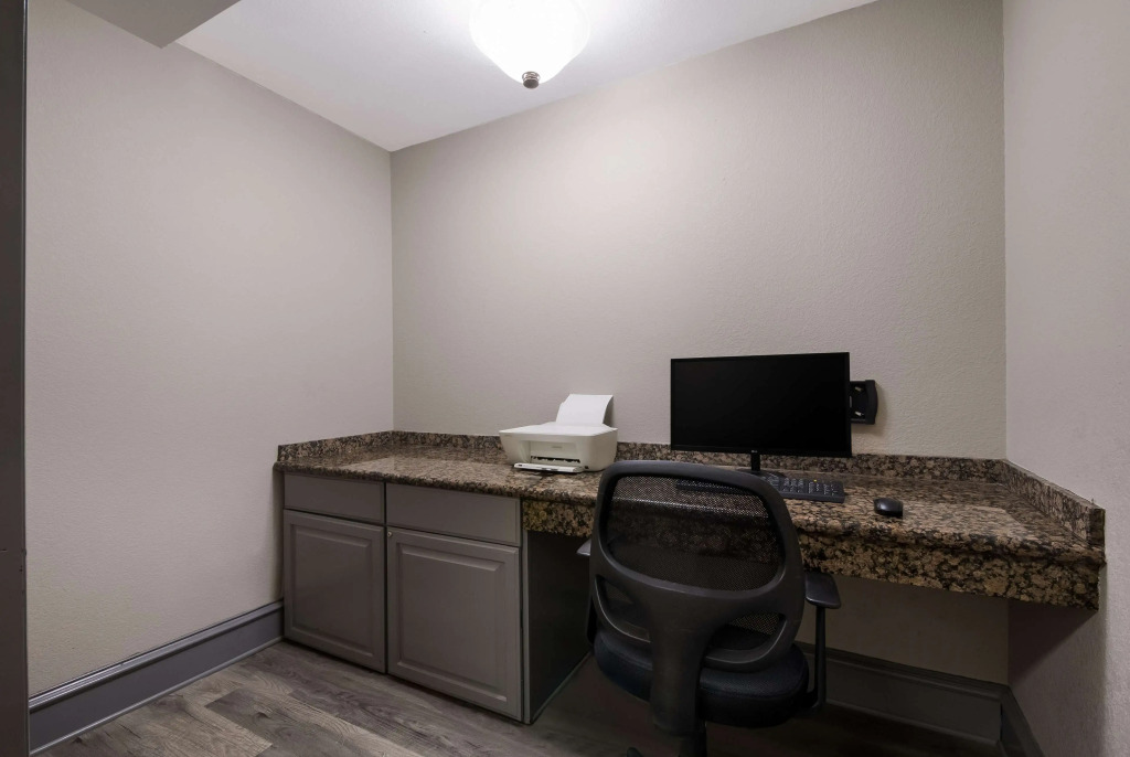 SureStay Plus Hotel by Best Western San Antonio North