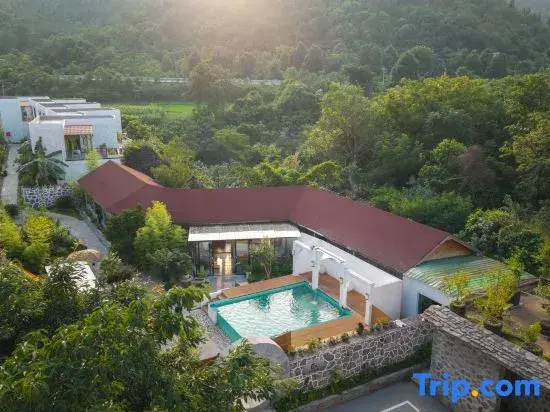 Huangguoshu Wolongshan Yin·Single-family Garden Homestay