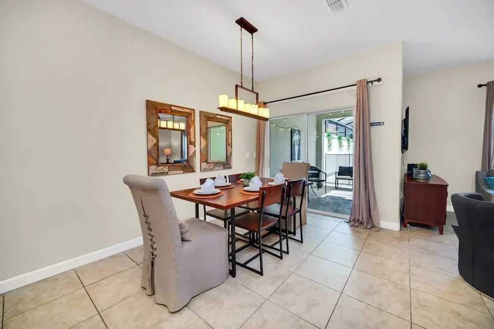 Lovely Family Home - 10min to Disney - Stl107